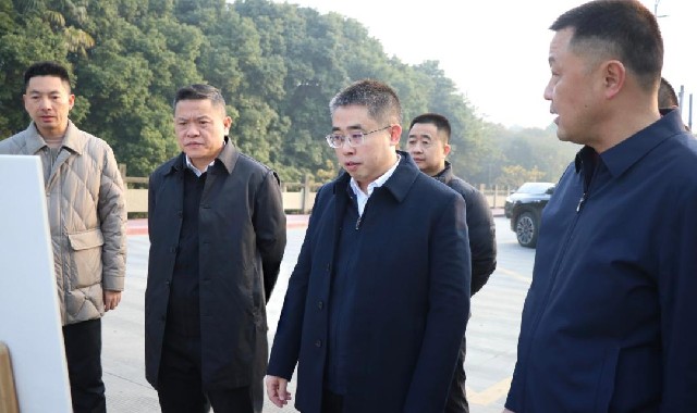 葉科在調研重點項目、全域土地綜合整治工作時指出：...